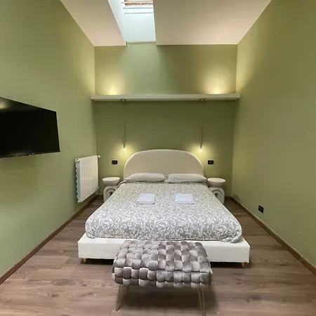 Modern Skylight Near Brignole - Always Open