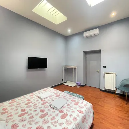 Modern Skylight Near Brignole - Always Open * جنوة